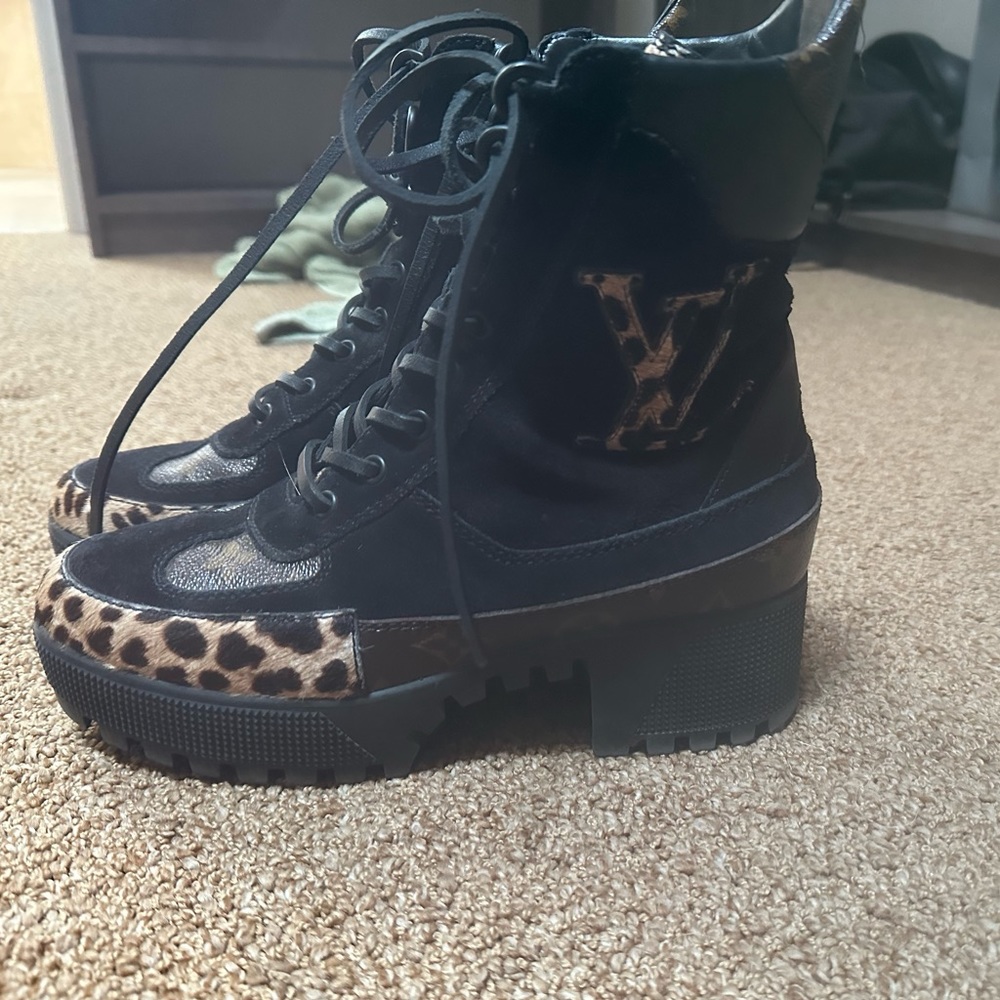 LOUIS VUITTON Desert Laureate Platform Leopard boots - Picture 3 of 3